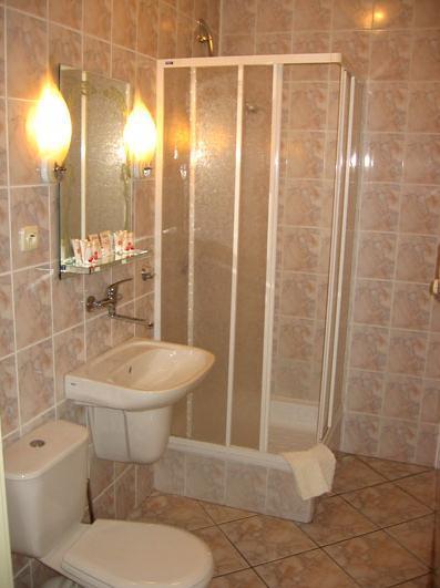 Hotel Restauracja Kaukaska Jadwiga Choroszy Wolsztyn Kamer foto